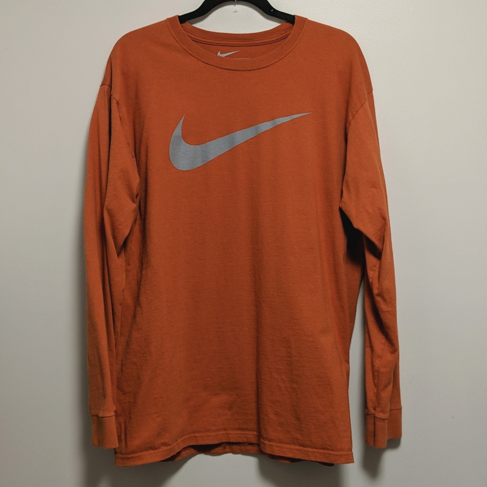 Nike, men's long sleeve tee shirt Sz L